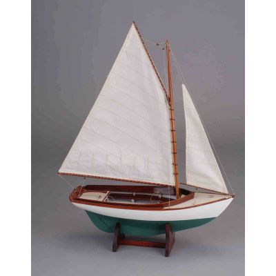 wooden boat model--Herreshoff