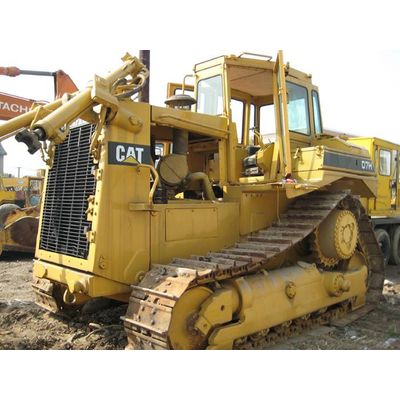 CAT D7H bulldozer