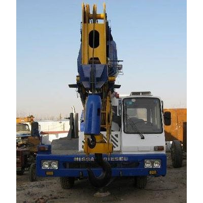 urgent sell of used cranes japanese brands, germay brands and also chinese brands