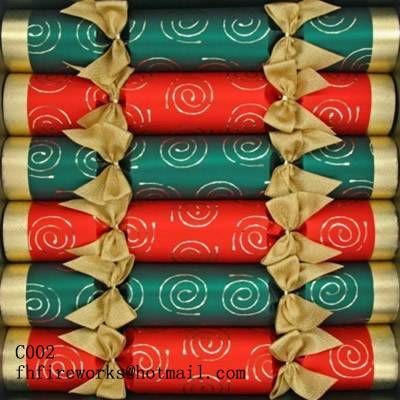 C002 Traditional Swirls Christmas Crackers