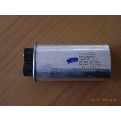 Microwave oven capacitor
