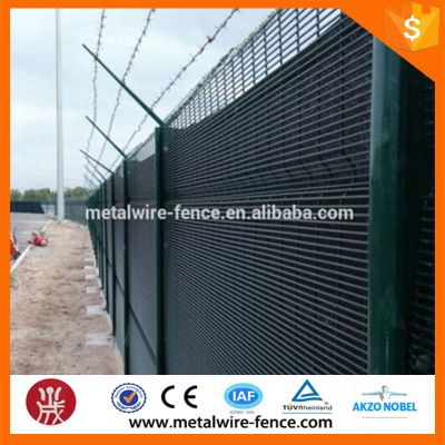 shengxin direct high security green powder/pvc coated anti climb fence for military