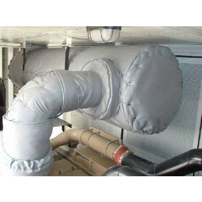 Heat insulating cover for pipeline valve