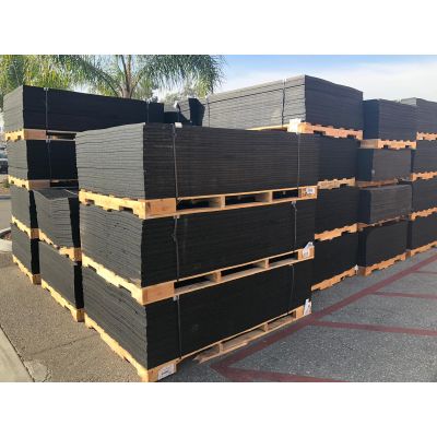 450 rubber mats for horse stalls (used or sub quality)