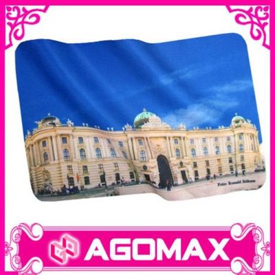 Microfiber cleaning cloth with digital printing
