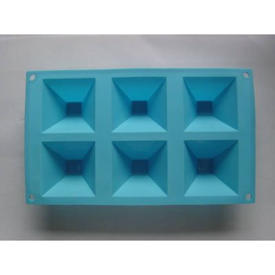 silicone 6 cup pyramid pan