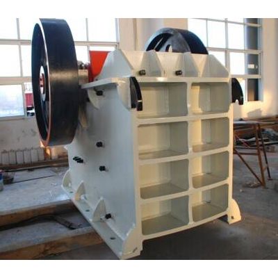 The delivery of 150tons per day hammer crusher
