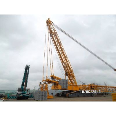 Liebherr 750 ton crawler crane / LR1750