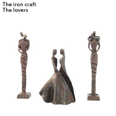 China sculpture or iron Crafts and Gifts or Handicrafts the Lovers made by iron