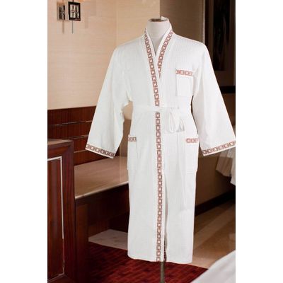 100% cotton white hotel bathrobe with embroidery logo
