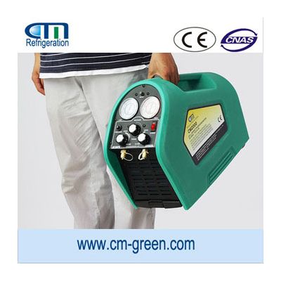 a/c freon gas refrigerant recovery machine CM2000 on maintenance of car 