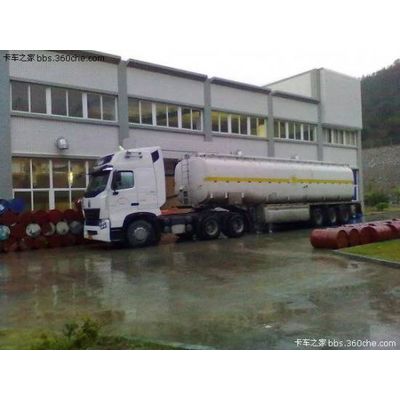 refuelling truck