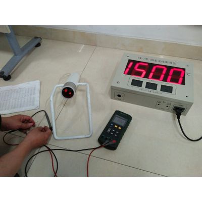 wall-mounted temperature measuring equipment