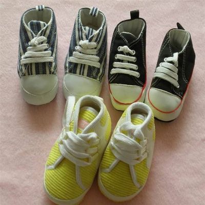 stock children shoes