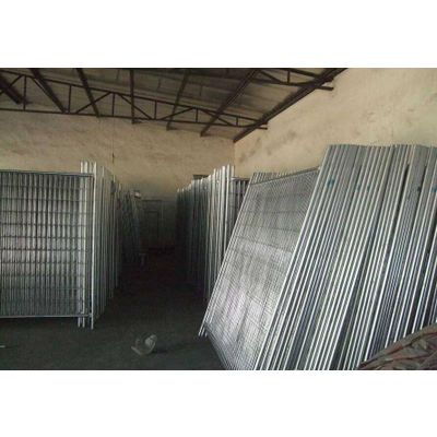 Hot dipped galvanized 2400x2100mm temporary fence with concrete block and clamps for Australia