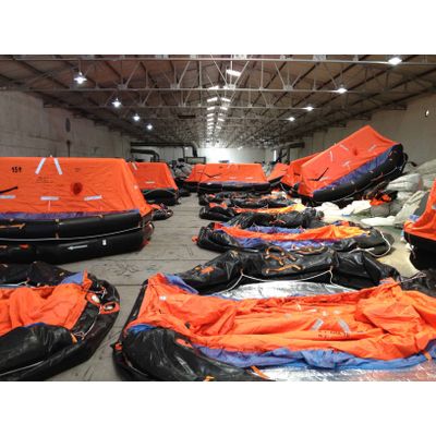 6 Persons Marine Inflatable Life Raft, Solas Emergency Liferaft ...