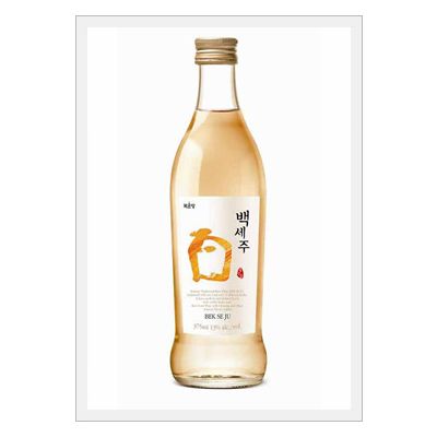 Korean Traditional Alcoholic Beverage 'Bekseju' (Rice Wine)
