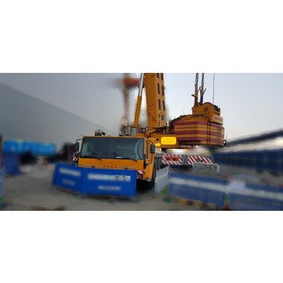Liebherr 500 ton AT crane, LTM1500