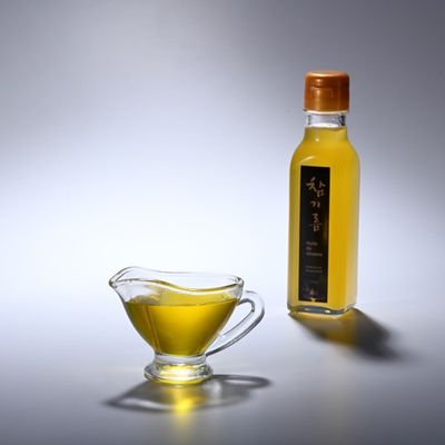 Korean sesame oil. Huile de OR Sesame.