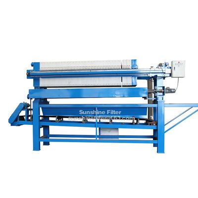 Filter press with conveyor belt device