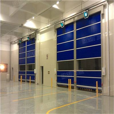 Dynamical roll up door