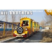 Outdoor Amusement Equipment Tourist Electric Train Games New Design Track And Trackless Train thumbnail image
